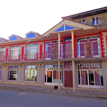 Tubram S Ailəvi Qonaq Evi Bed & Breakfast Şǝki Eksteriør bilde