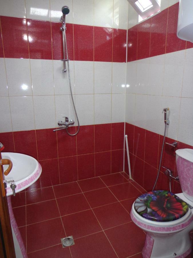 Tubram S Ailəvi Qonaq Evi Bed & Breakfast Şǝki Eksteriør bilde
